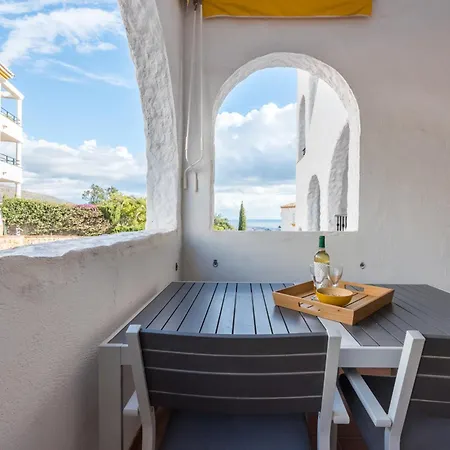Appartement Tio Charles De June - Charming 2 Bedroom *