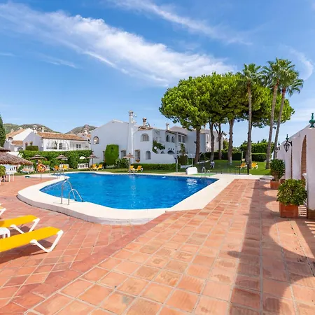 Tio Charles De June - Charming 2 Bedroom Appartement Benalmádena